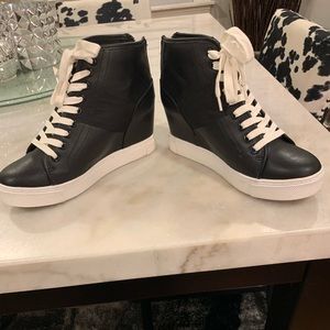 Steve Madden wedge sneakers size 9
